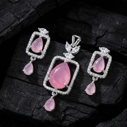 Rosé Petal Trio