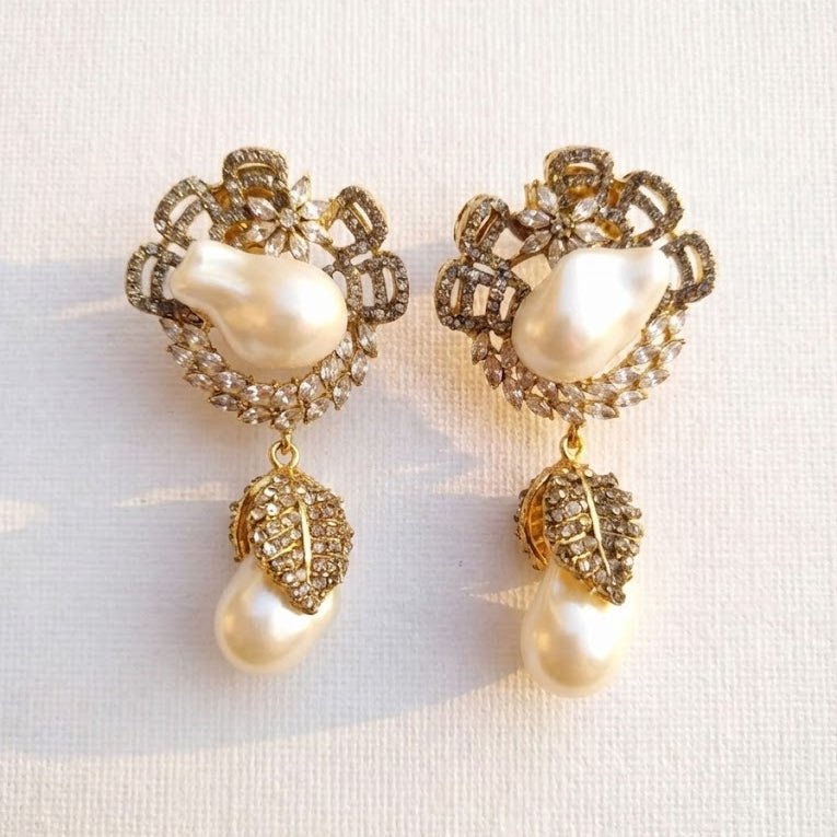 Opaline Grace Earrings