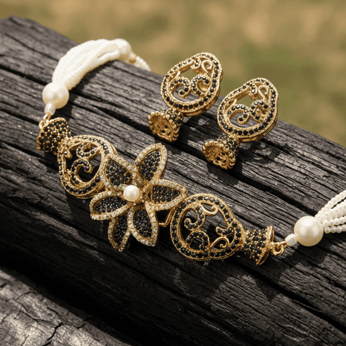 The Blossom Nacre Choker Set