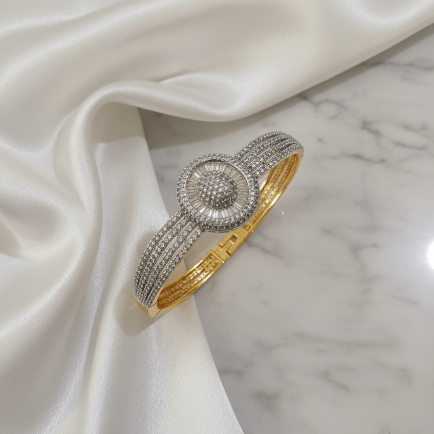 Mahira Crystal Kara