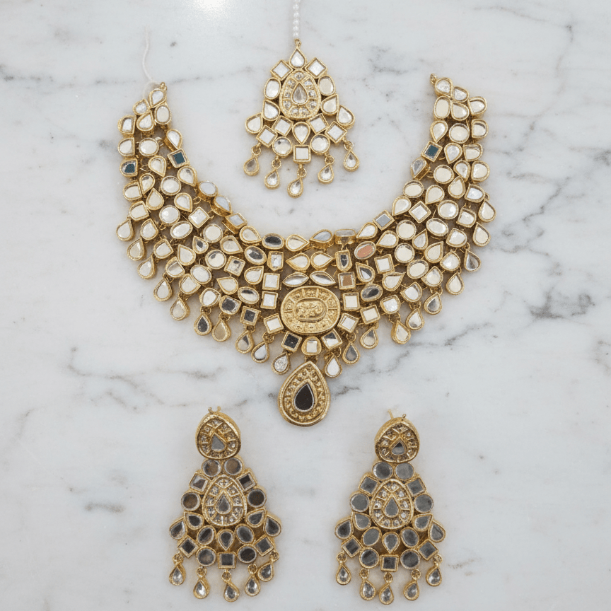 Gulzaar Kundan Set