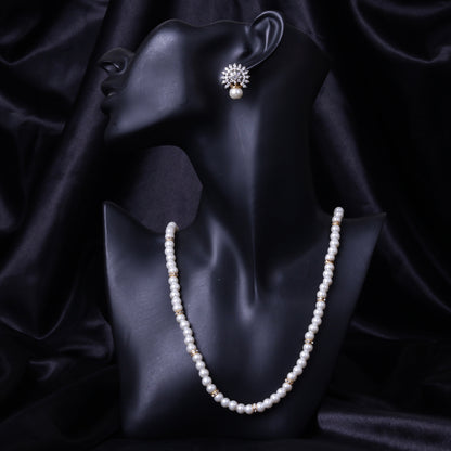 Zarkoon Jarao Tops With Pearl Mala Necklace Set