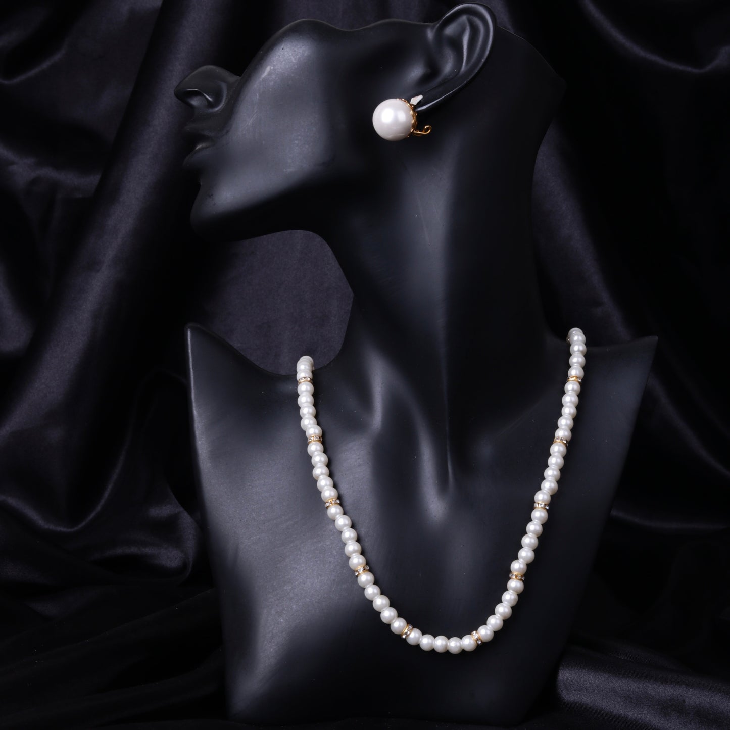 Mother of Pearl With Mala Necklace