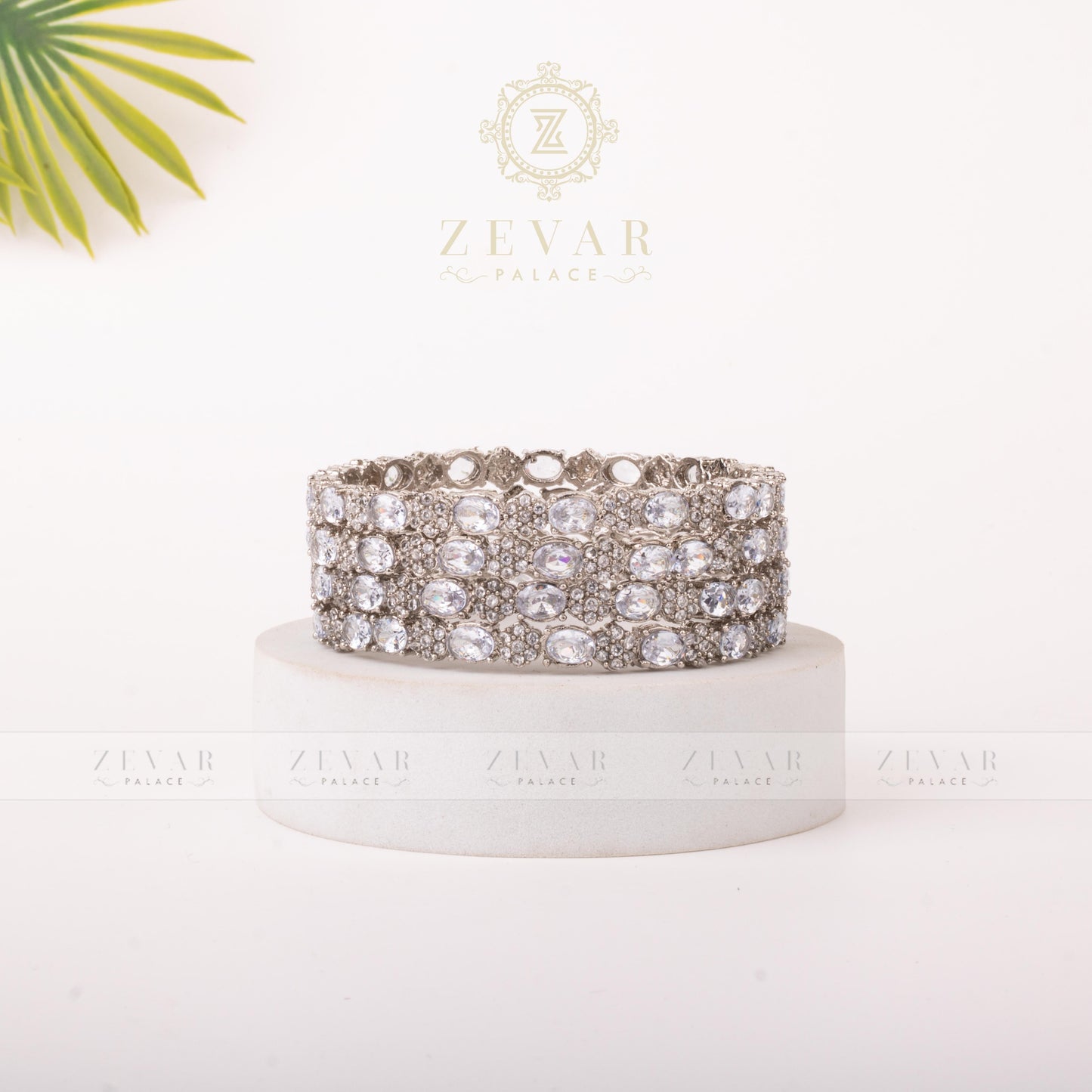 Zircons Bangle 05