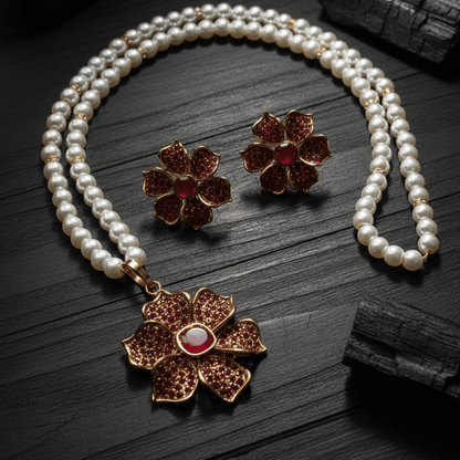 The Royal Fleur Pearl Set