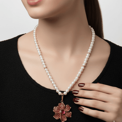 The Royal Fleur Pearl Set