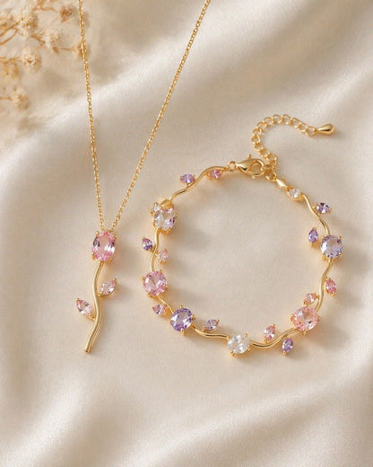 Trending ✨ Tulip Floral Bracelet
